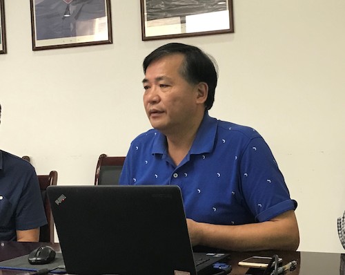 余龙进书记做“新时代如何全面从严治党”专题发言1